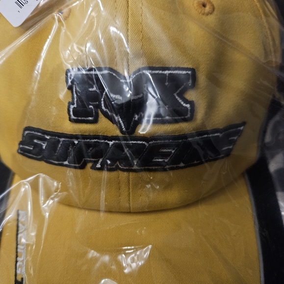 Supreme Fox Racing - Picture 1 of 1